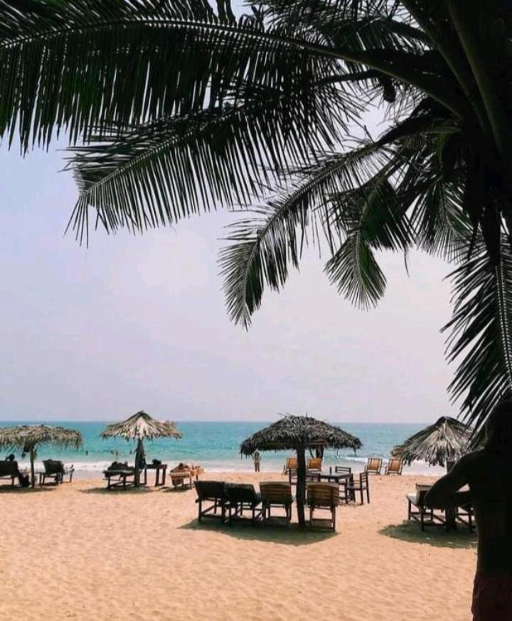 Blue Point Rest Hotel Тангале Екстериор снимка